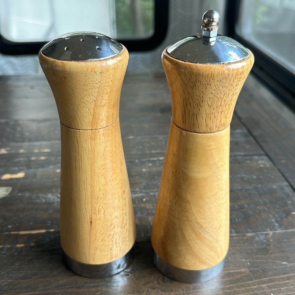 Vintage wooden & stainless steel salt and pepper, shakers pepper grinder, salt